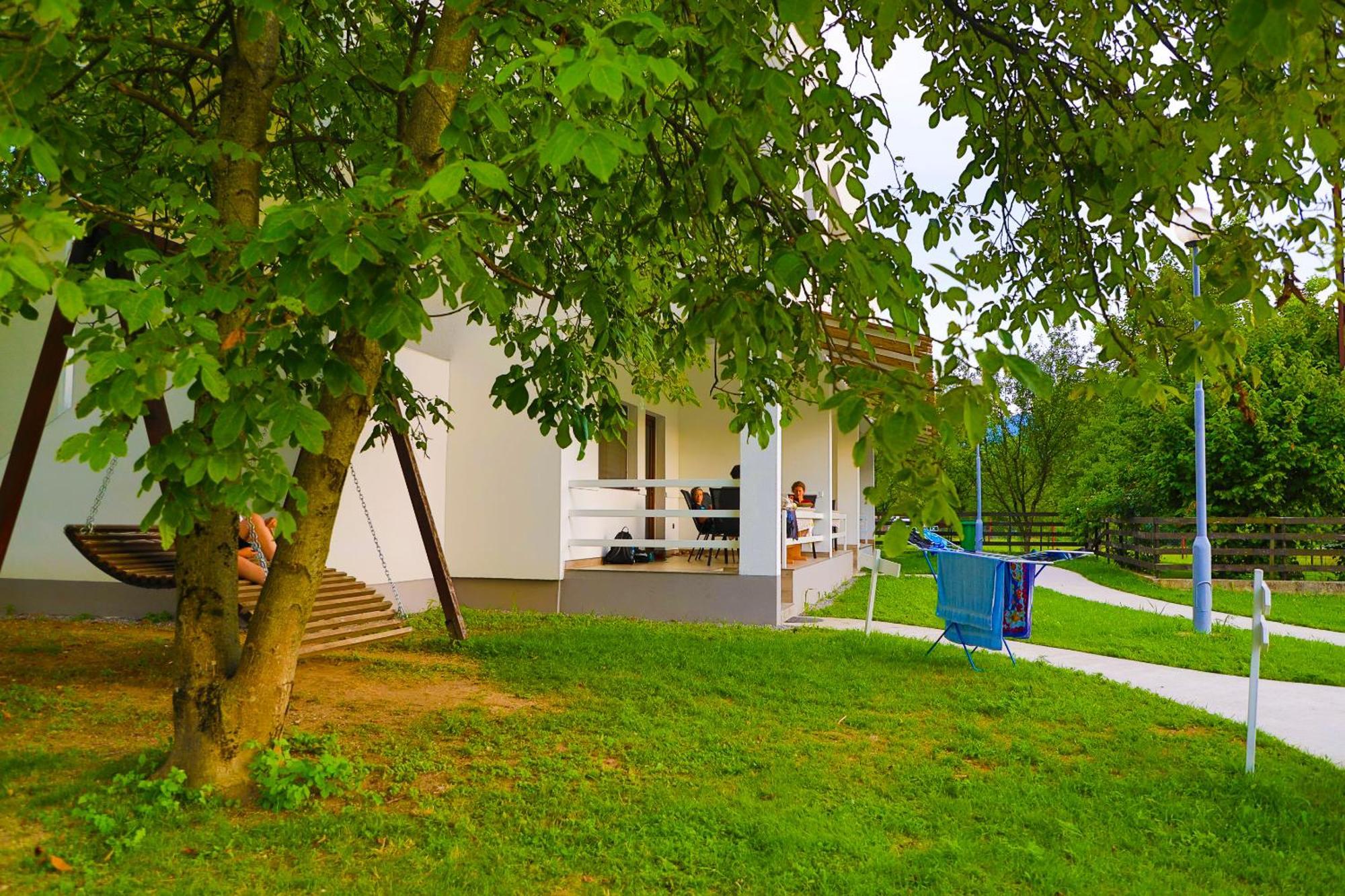 Holiday Homes Pozitiva Bihać Exterior foto
