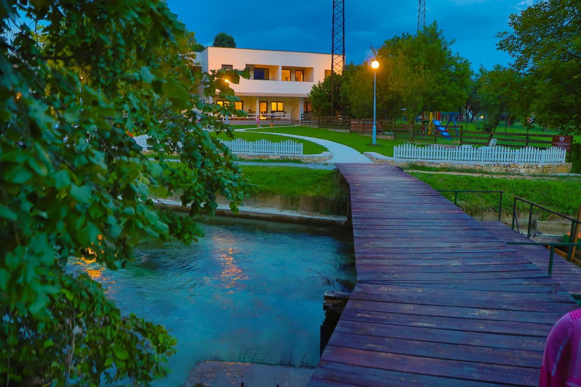 Holiday Homes Pozitiva Bihać Exterior foto